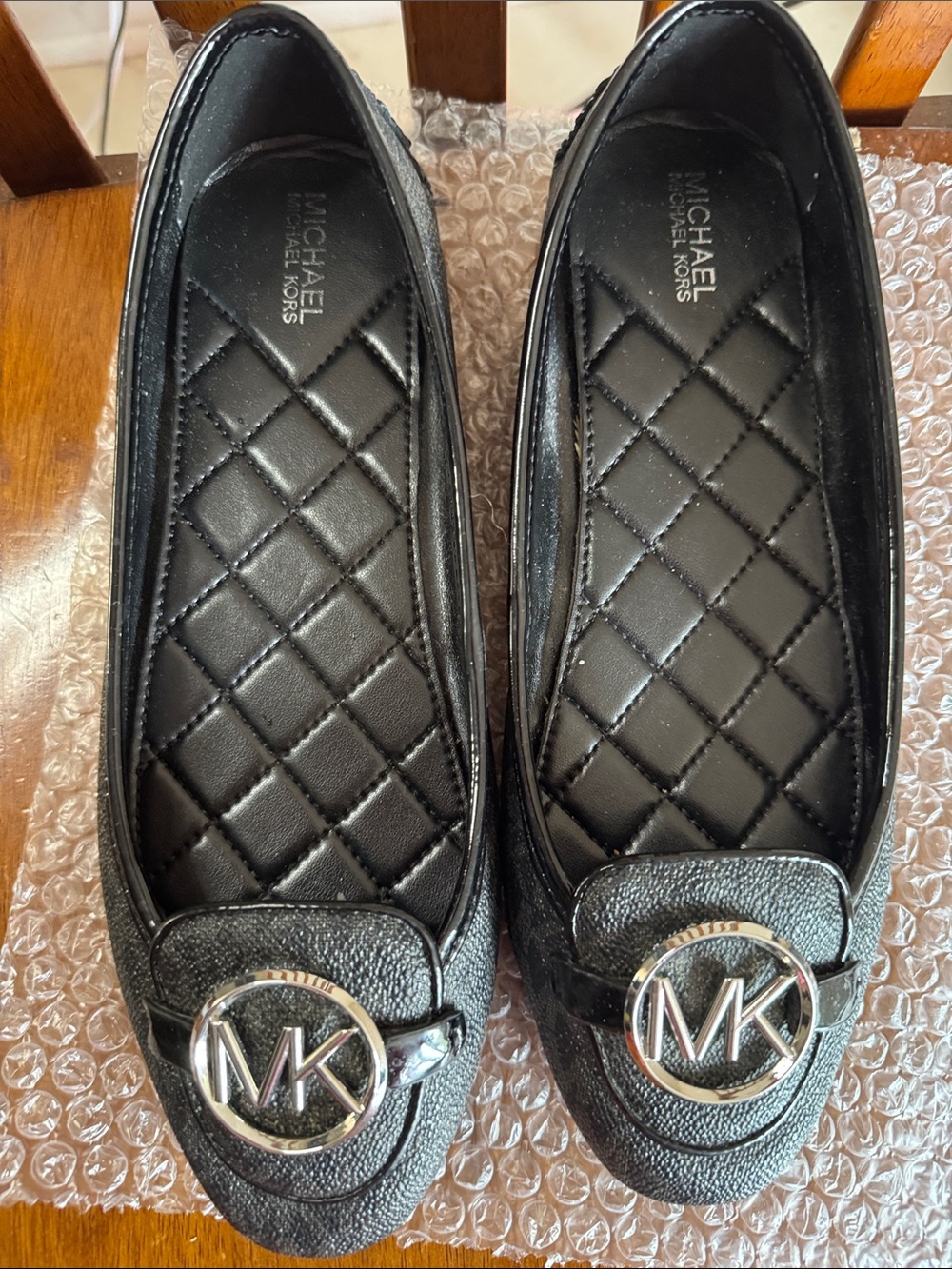 Michael Kors 8M Quilted Faux Leather MK Logo Loafers